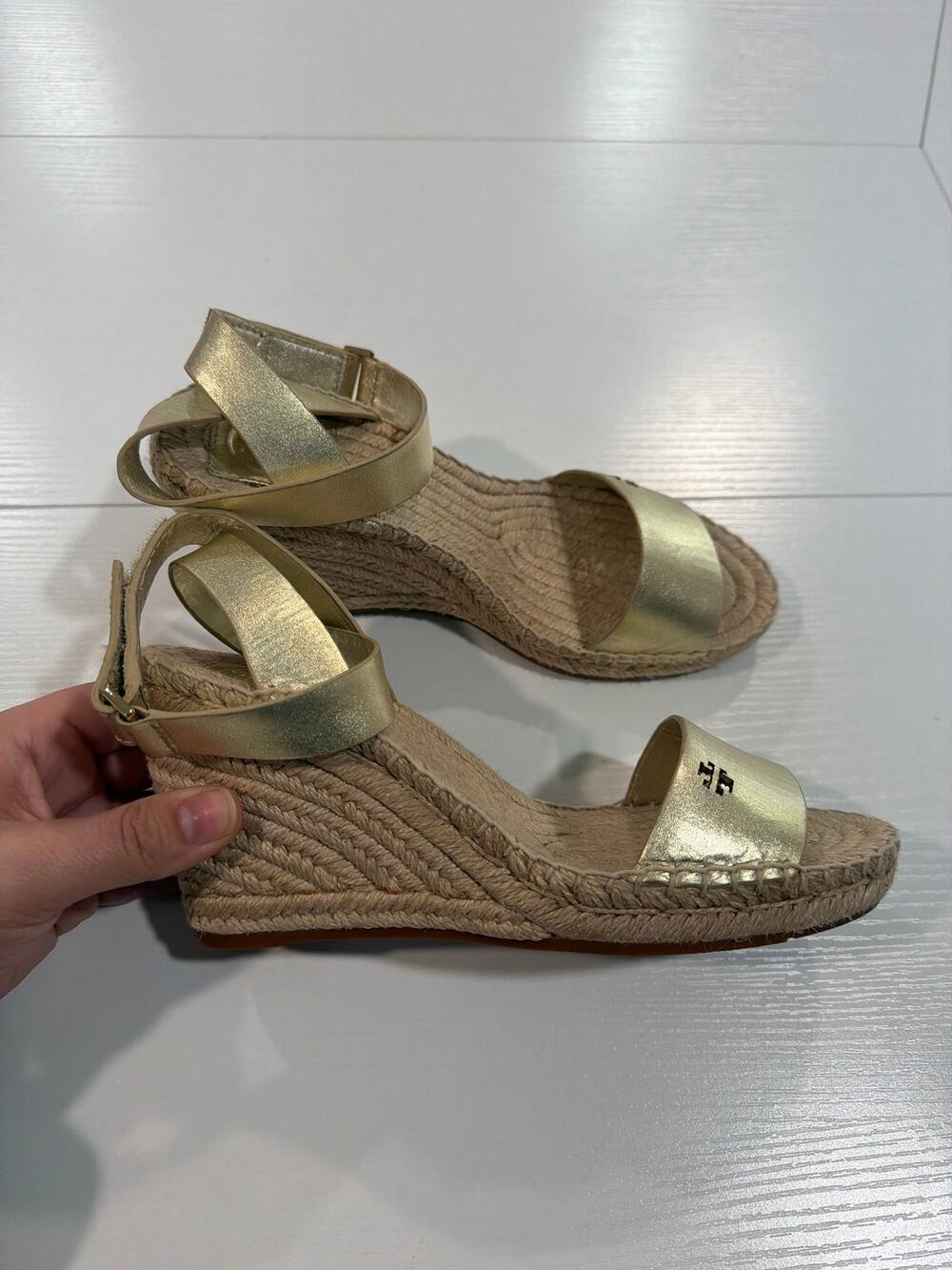 Tory Burch Leather Wedge Espadrilles Gold Size 6.5